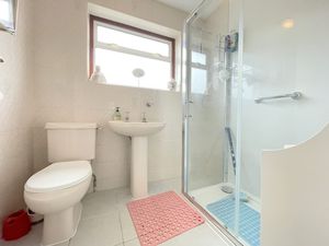 Kirkhurst Close- click for photo gallery